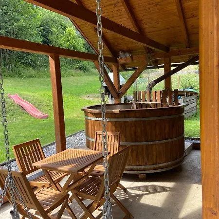Folk House *