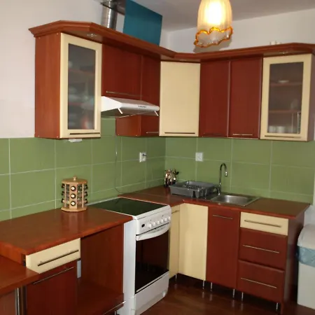 Folk House Oscadnica